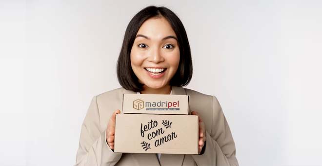 7 benefícios em optar por usar caixas de papelão personalizadas